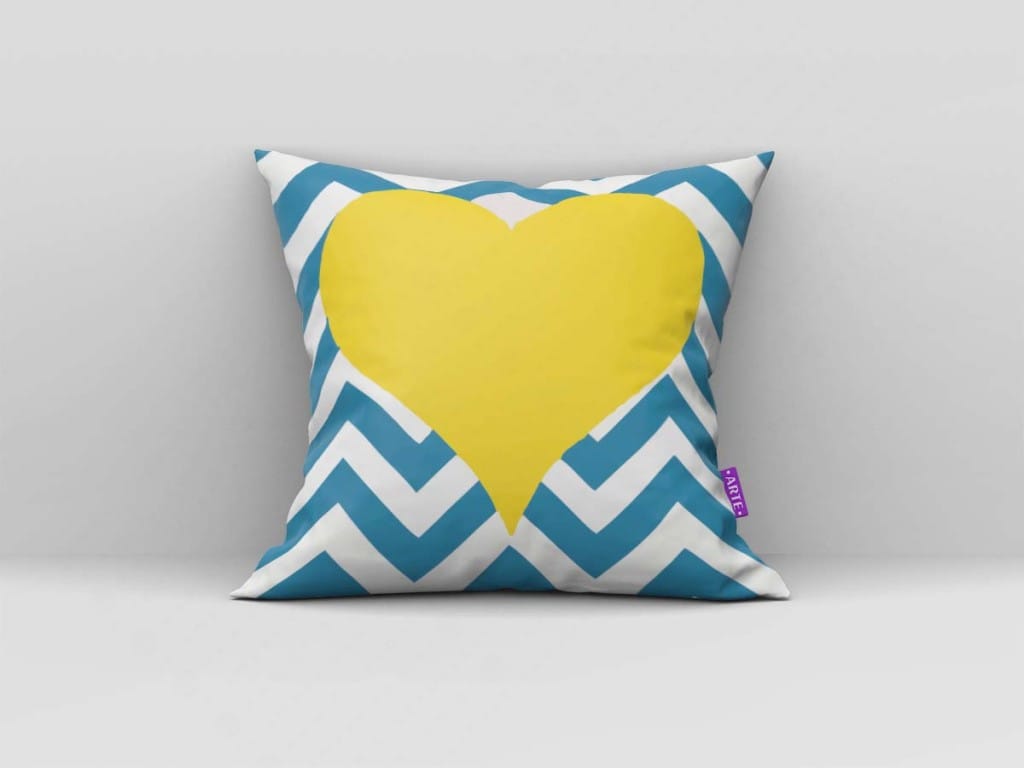 ARTE PARA ALMOFADA - CORAÇAÕ AMARELO-4063