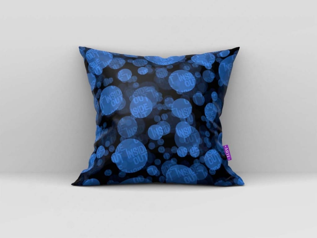 ARTE PARA ALMOFADA DE CÍRCULOS AZUIS COM LETRAS - KIT INSIDE OUT-5133