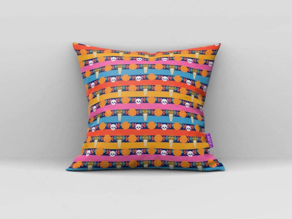 ARTE PARA ALMOFADA DE LISTRAS CAVEIRAS E VELAS - KIT COCO PAPEL MÁGICO-5223